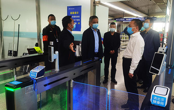 經(jīng)開區(qū)黨工委到綿陽(yáng)機(jī)場(chǎng)調(diào)研疫情防控工作.png